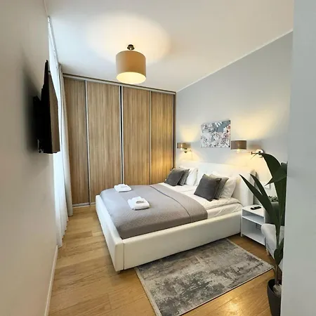 Quiet Kalnina Apartment